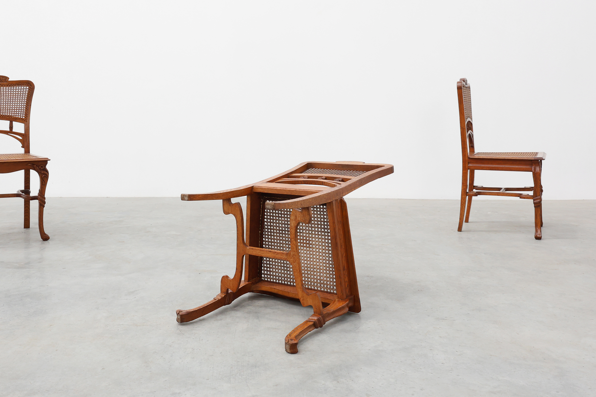 Set of 6 art nouveau dinner chairs in the manner of Victor Horta, Belgium ca. 1910thumbnail